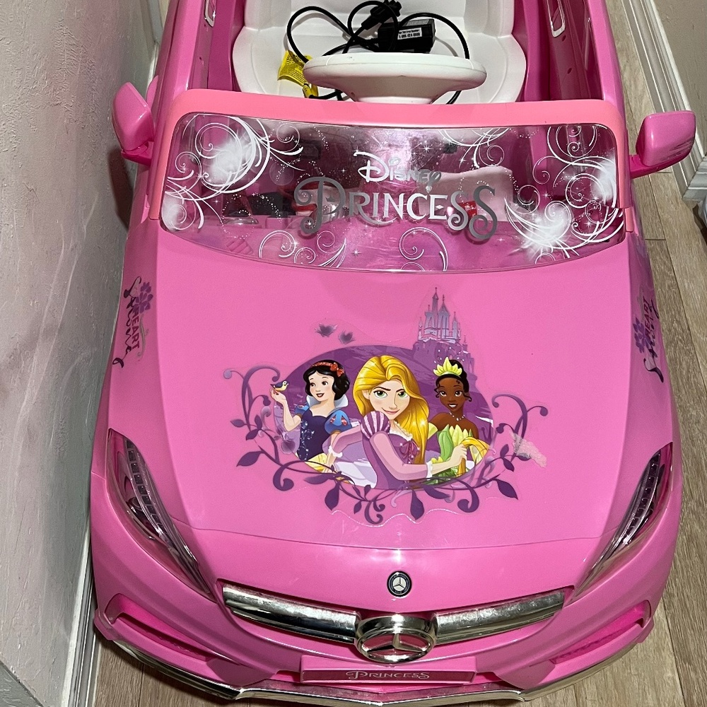 Disney Princess 6volts Mercedes Benz kids ride on